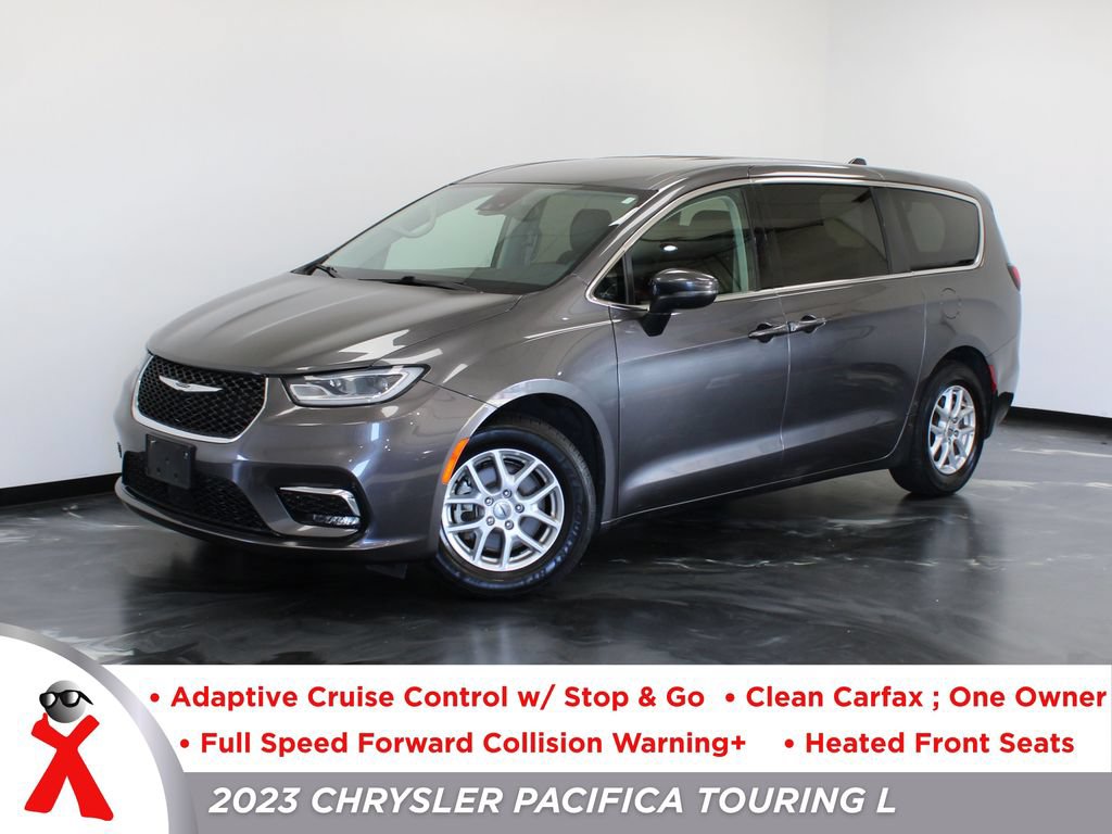 Used 2023 Chrysler Pacifica Touring-L FWD video 1