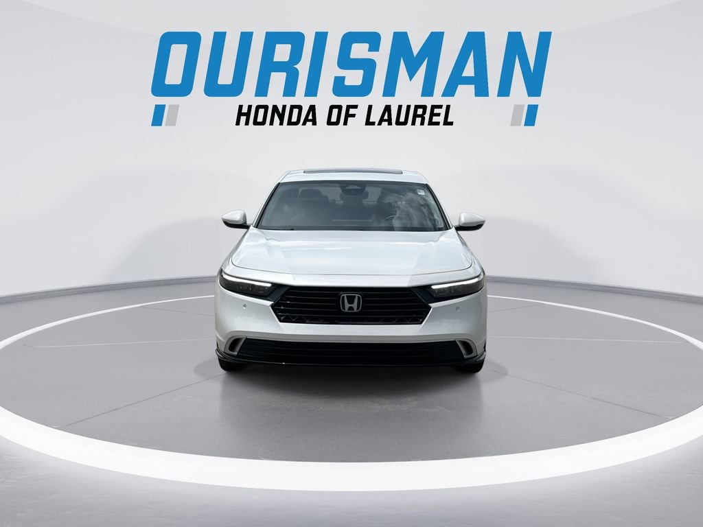 Used 2025 Honda Accord Touring image 3