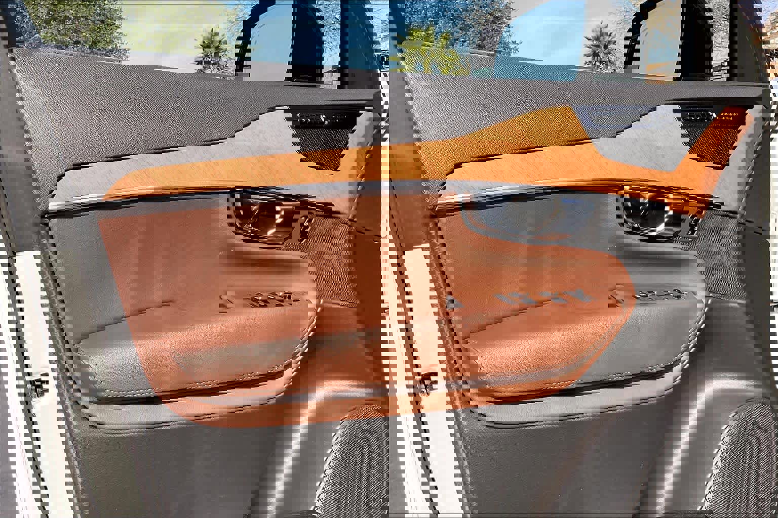 Used 2023 Volvo XC90 T8 Plus w/ Protection Package Premier image 26