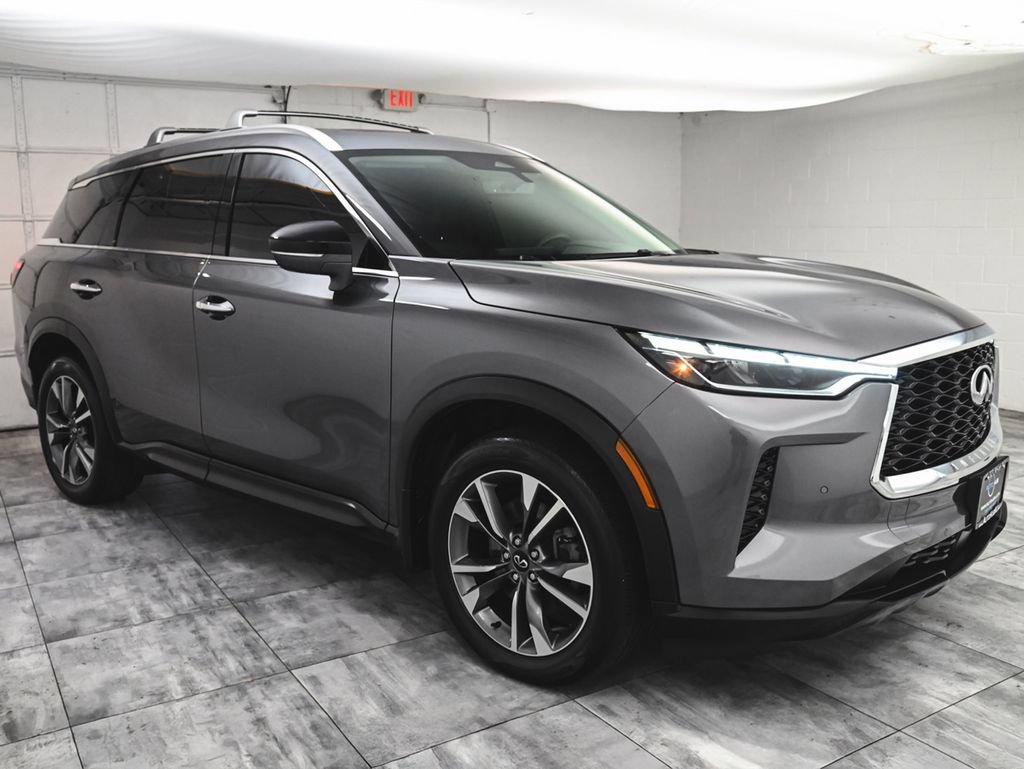 Used 2023 INFINITI QX60 Luxe w/ Cargo Package AWD/4WD image 3