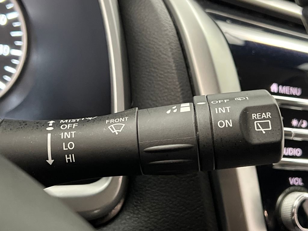Used 2024 Nissan Murano SV AWD/4WD image 44