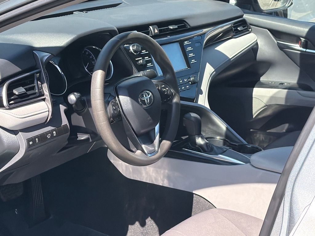 Used 2019 Toyota Camry LE image 11