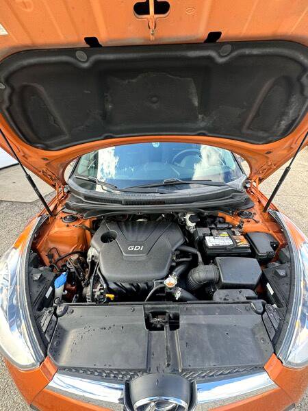 Used 2015 Hyundai Veloster image 19