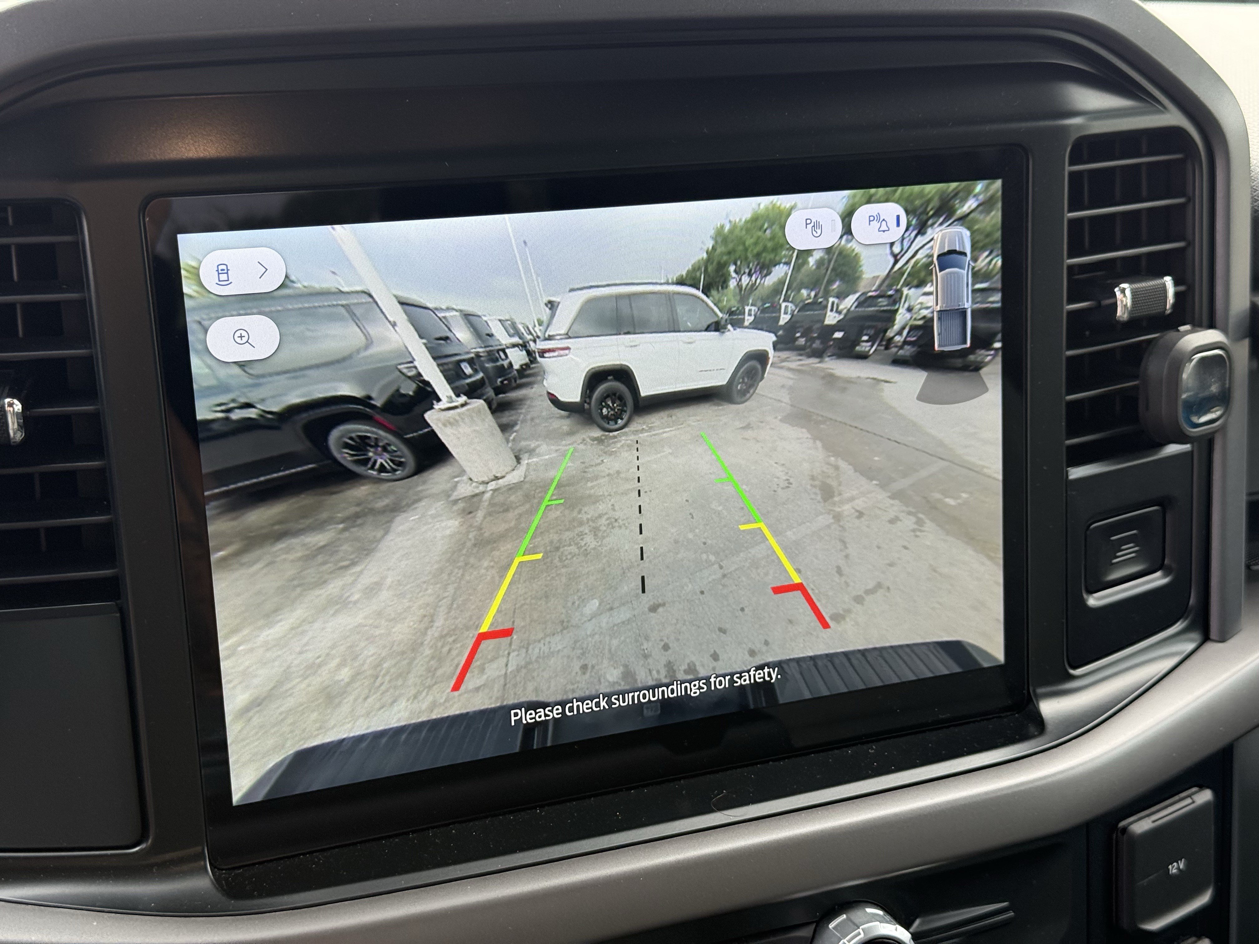 Used 2025 Ford F150 XLT w/ Equipment Group 301A Standard AWD/4WD image 22