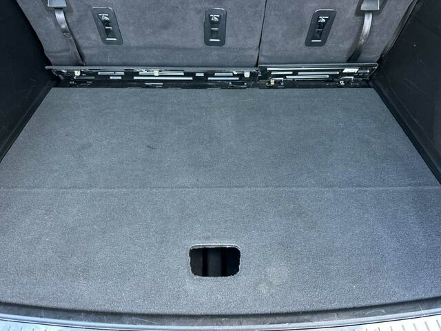 Used 2024 Chevrolet Suburban RST image 19