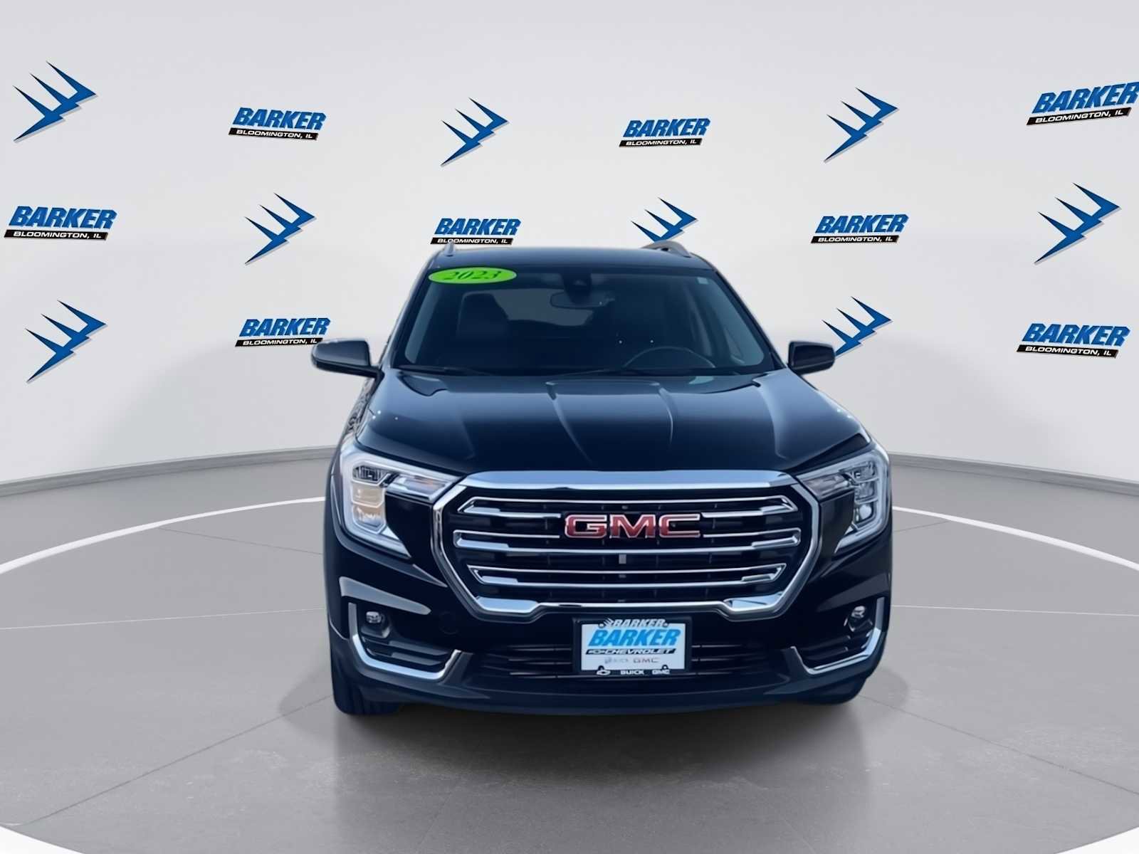 Used 2023 GMC Terrain SLT image 3