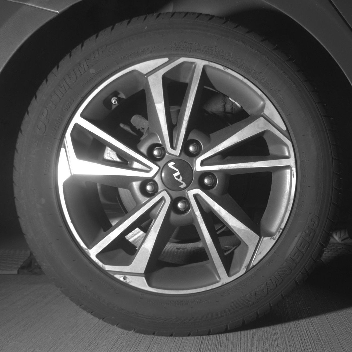 Used 2024 Kia Forte LXS FWD image 15