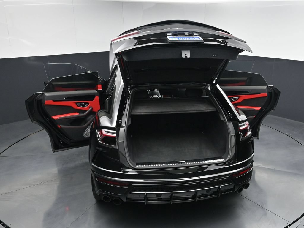Used 2022 Lamborghini Urus AWD/4WD image 31