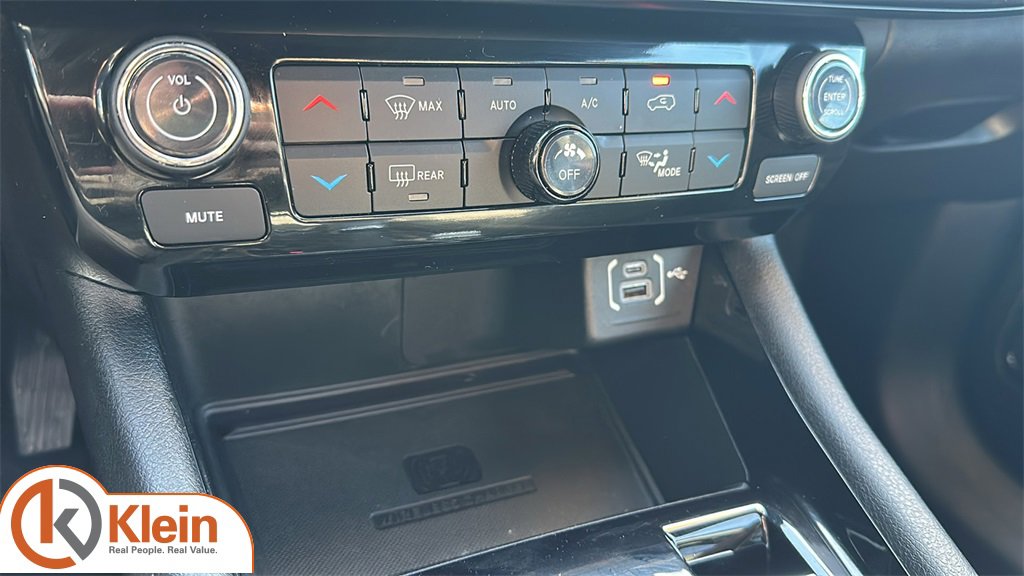 Used 2024 Jeep Compass Trailhawk w/ Trailhawk Elite Group image 23