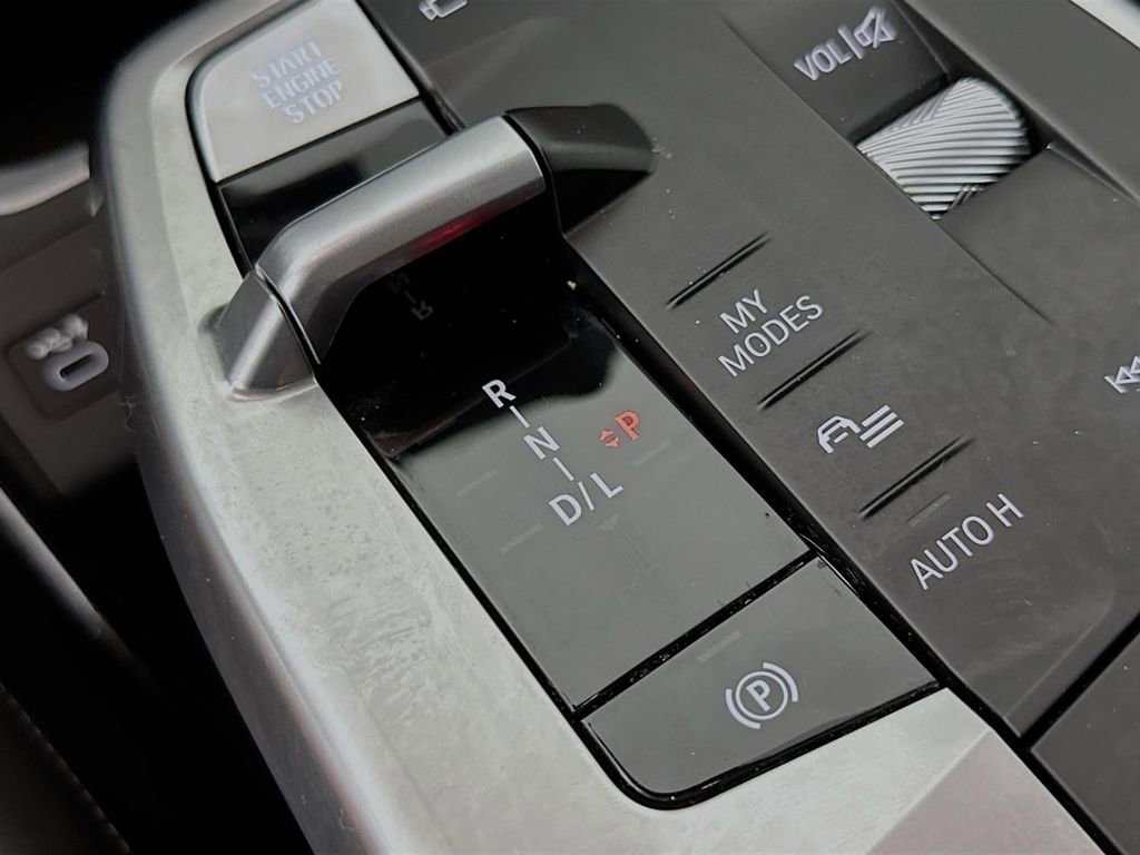 Certified 2024 BMW X2 xDrive28i w/ Technology Package image 22