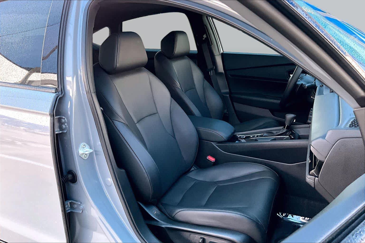 Used 2025 Honda Accord Sport image 8