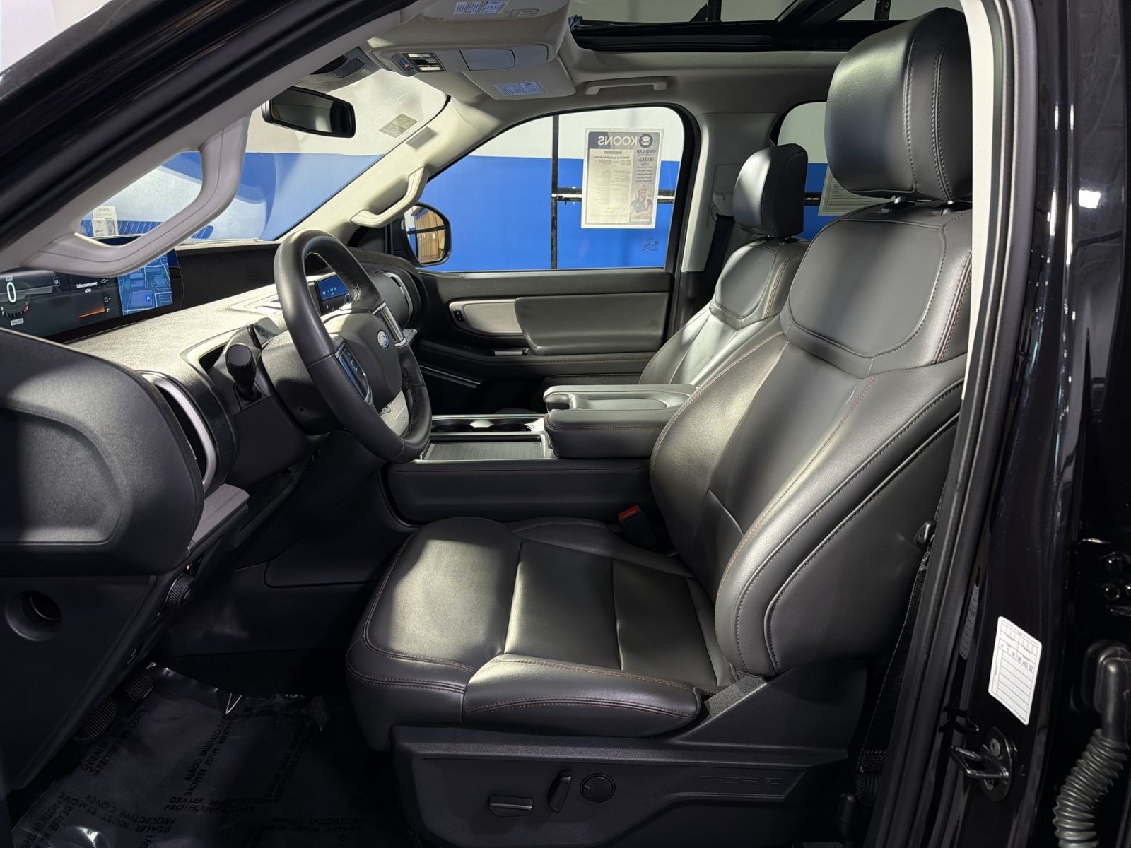 Certified 2025 Ford Expedition Active AWD/4WD image 22