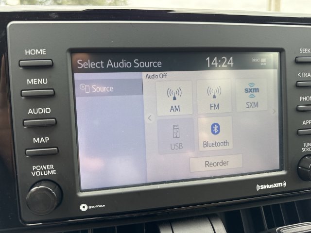 Used 2022 Toyota RAV4 LE FWD image 16