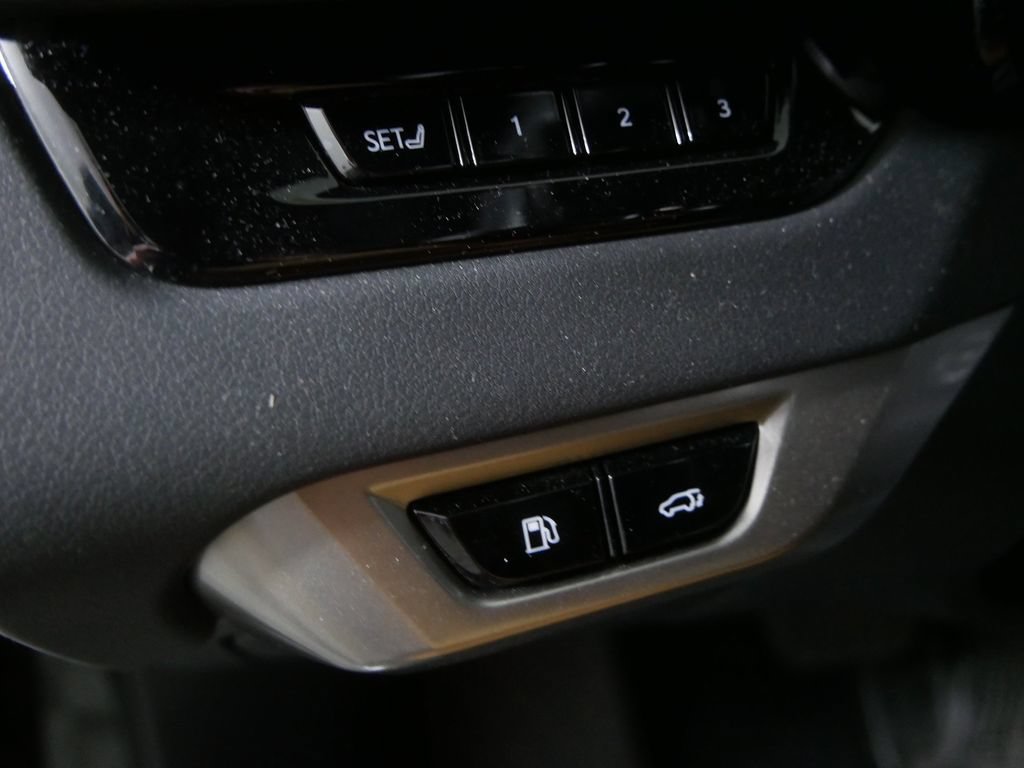 Used 2024 Lexus RX 350 Premium w/ Cold Area Package AWD/4WD image 17