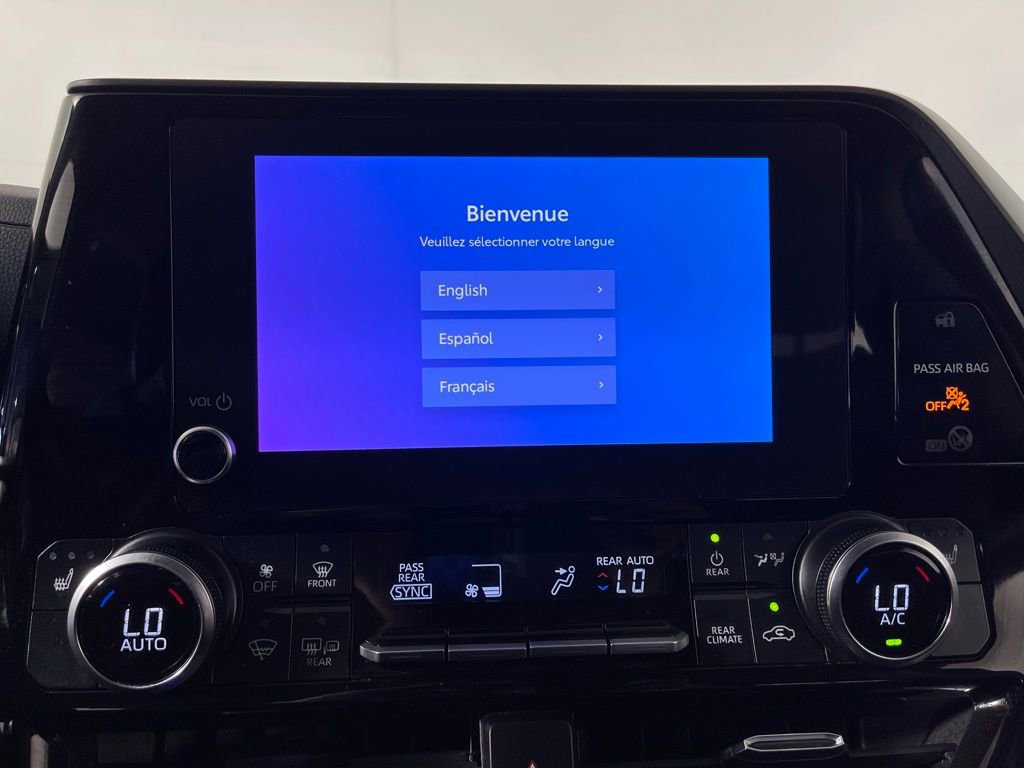 Used 2023 Toyota Highlander XLE image 19