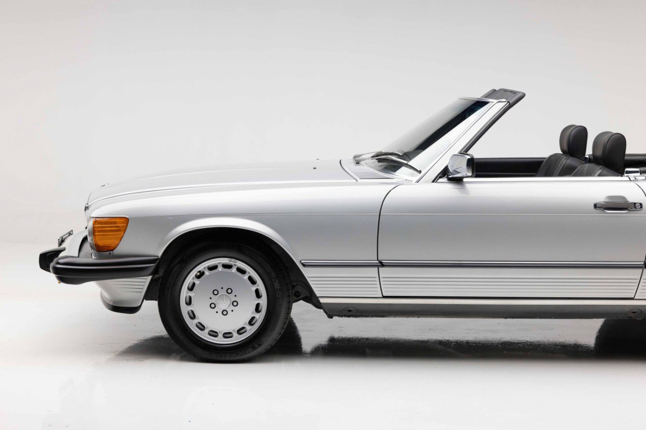 Used 1987 Mercedes-Benz 560 SL image 37