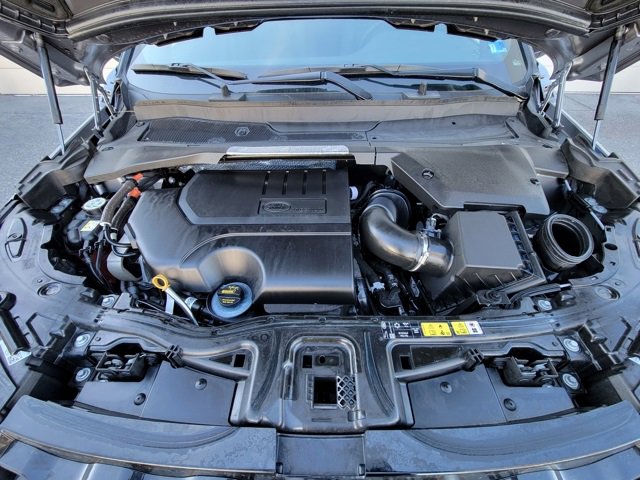 Used 2025 Land Rover Discovery Sport Dynamic SE image 9