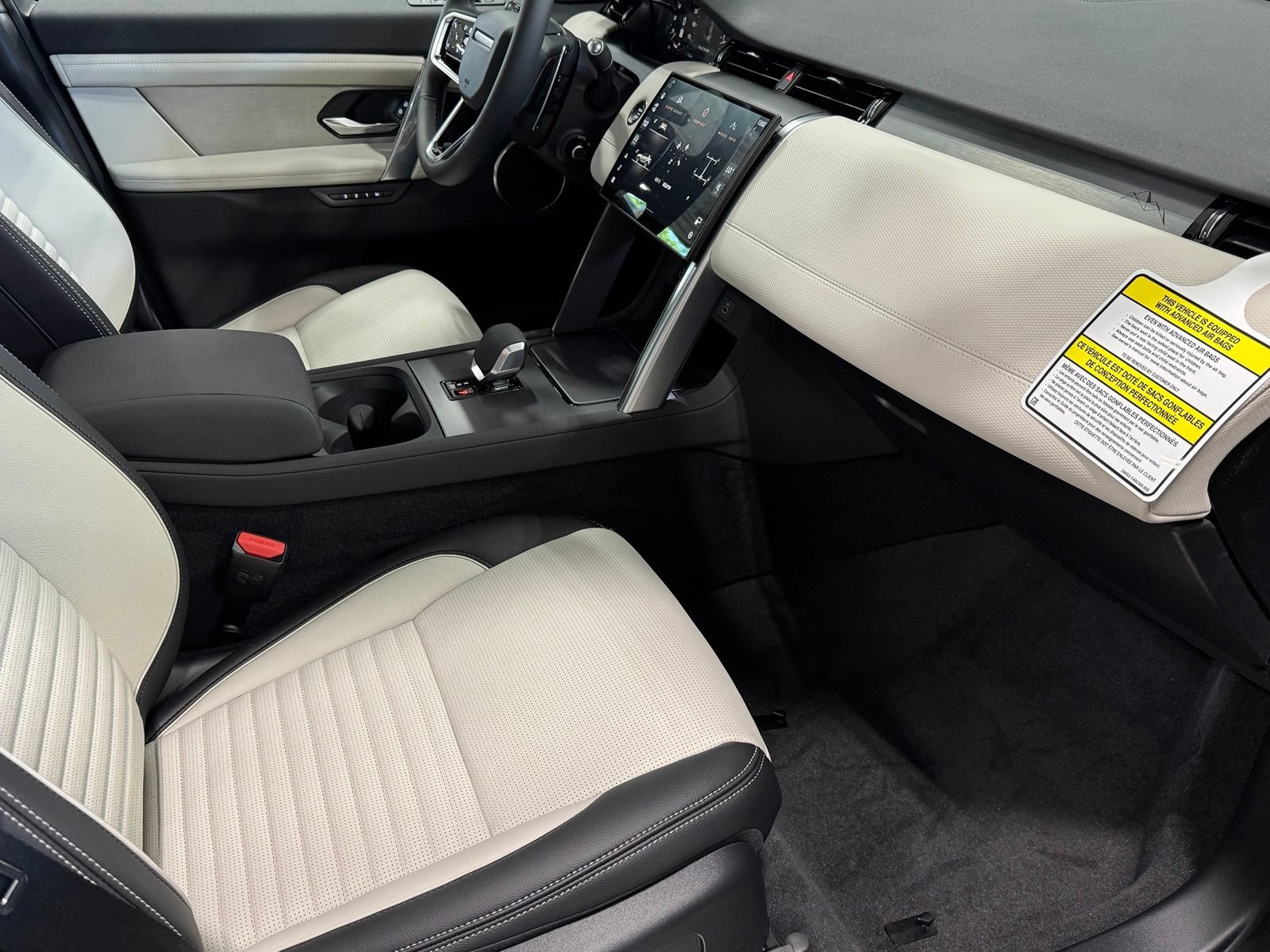 New 2026 Land Rover Discovery Sport Landmark AWD/4WD image 54