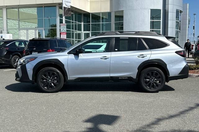 Used 2023 Subaru Outback Onyx Edition AWD/4WD image 7