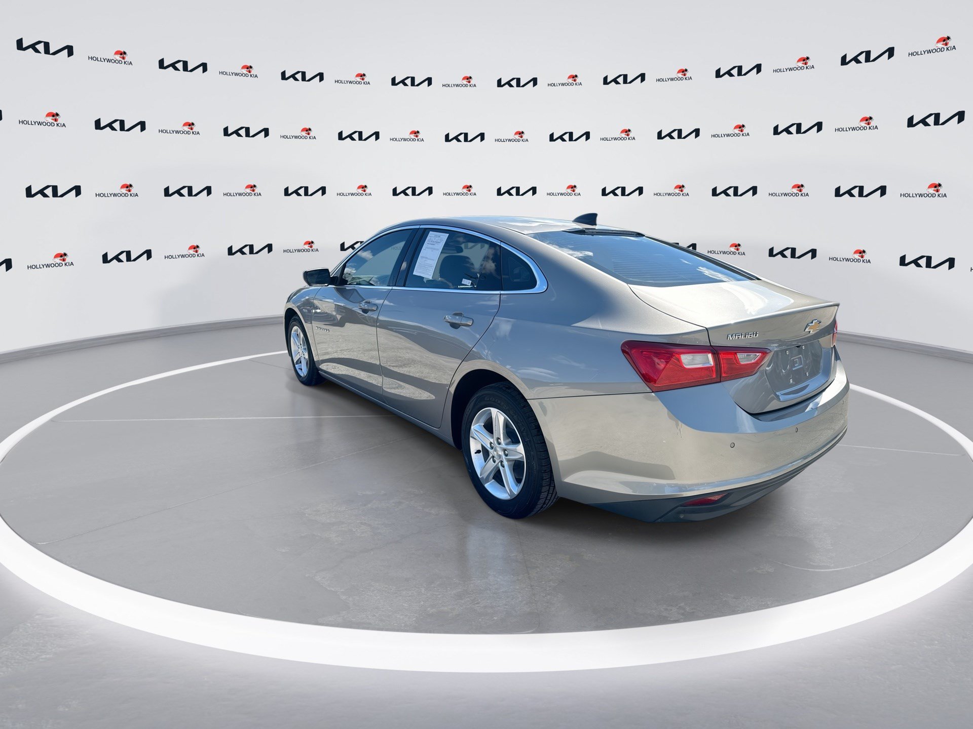 Used 2024 Chevrolet Malibu LS w/ Driver Confidence Package FWD image 6