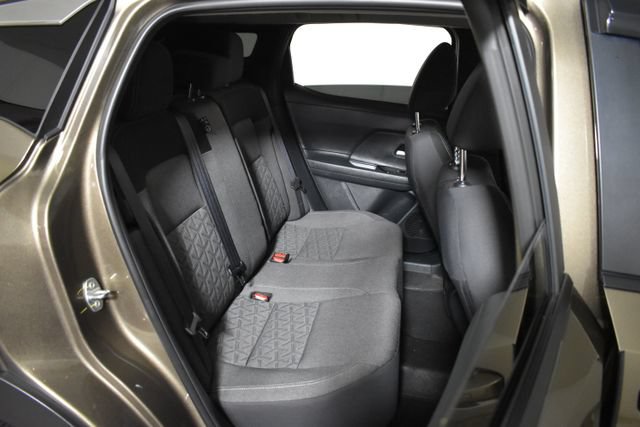 Certified 2025 Nissan Kicks SV AWD/4WD image 29