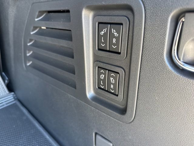 New 2026 Chevrolet Traverse RS w/ LPO, Floor Liner Package image 48