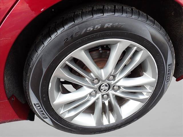 Used 2016 Toyota Camry SE FWD image 6
