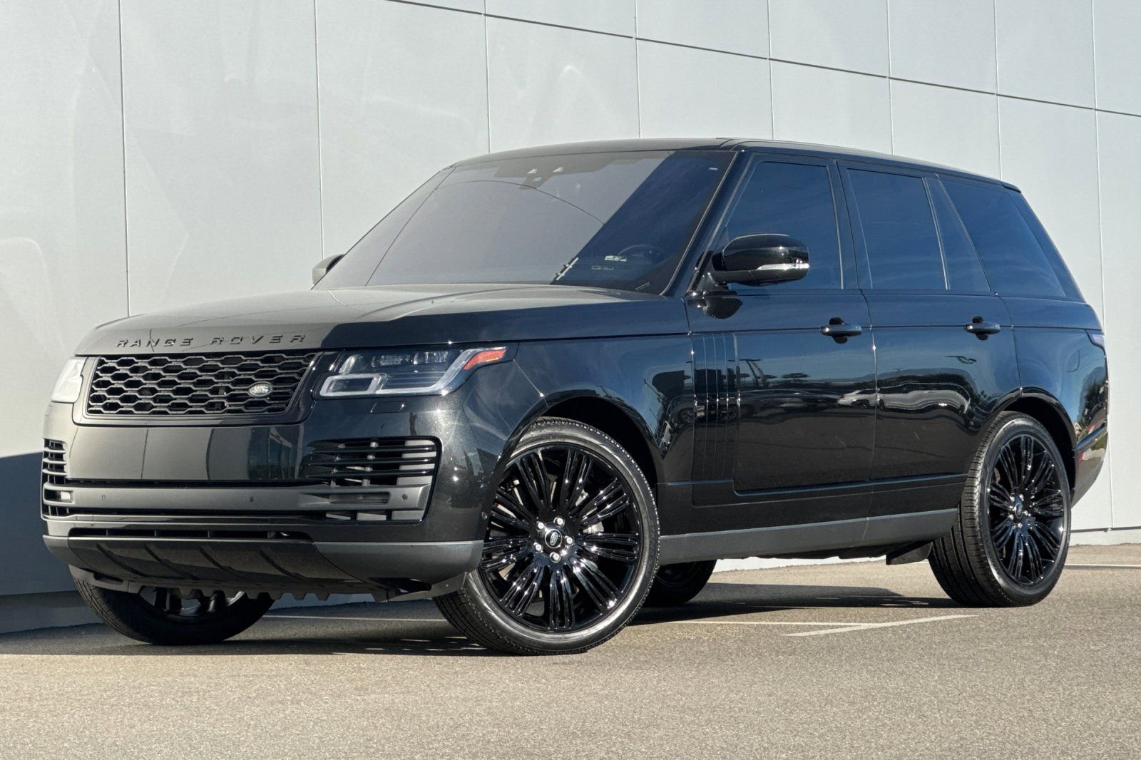 Certified 2022 Land Rover Range Rover Westminster Edition image 1