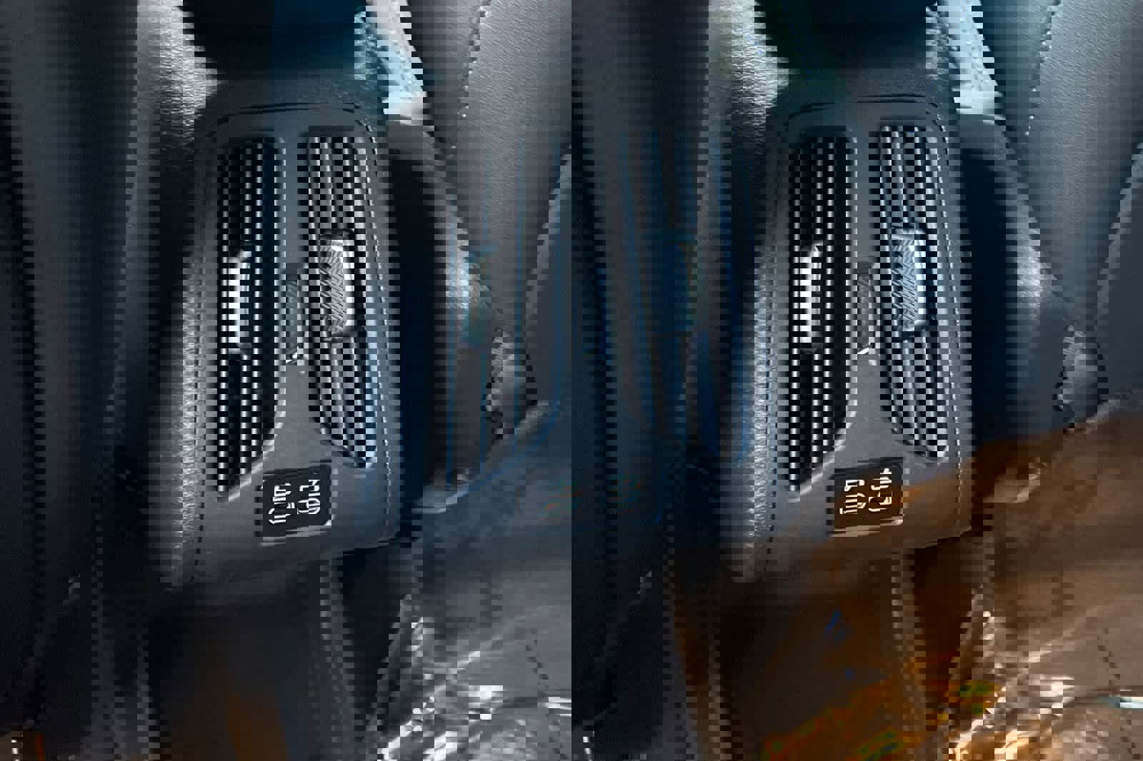 Used 2025 BMW X1 xDrive28i w/ Premium Package image 14