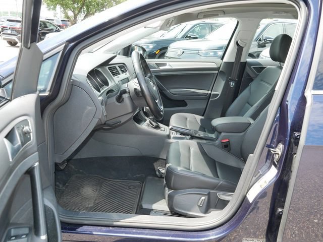 Used 2017 Volkswagen Golf SE FWD image 13