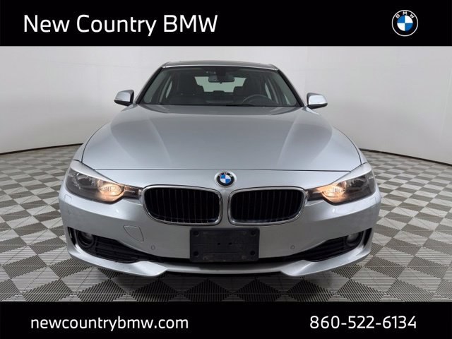 Used 2014 BMW 320i xDrive Sedan AWD/4WD image 2