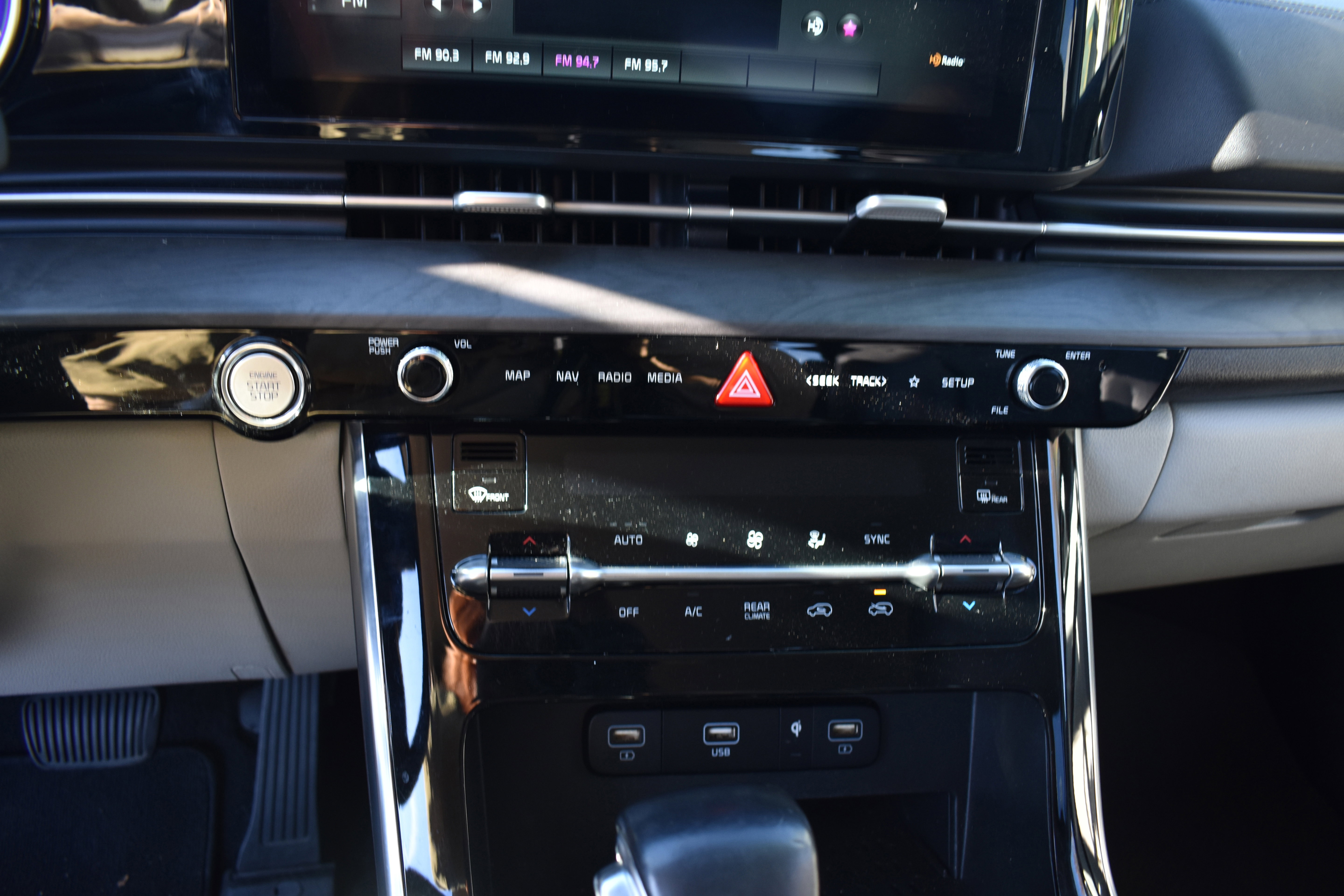 Used 2022 Kia Carnival SX image 21