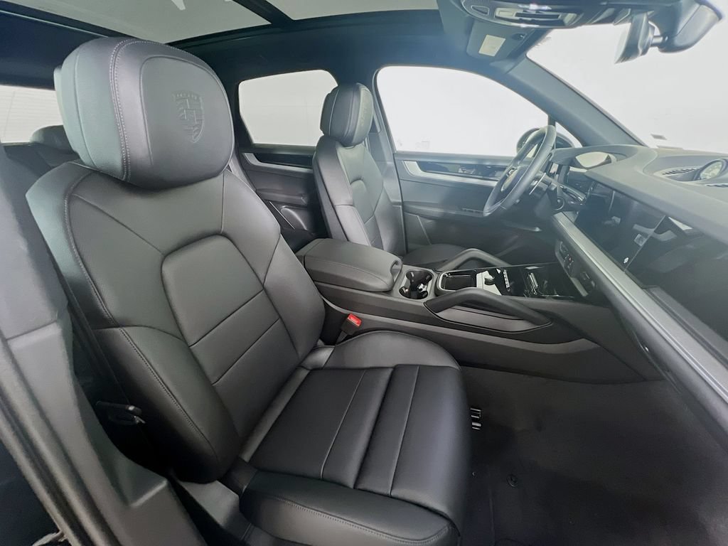 New 2026 Porsche Cayenne S AWD/4WD image 30