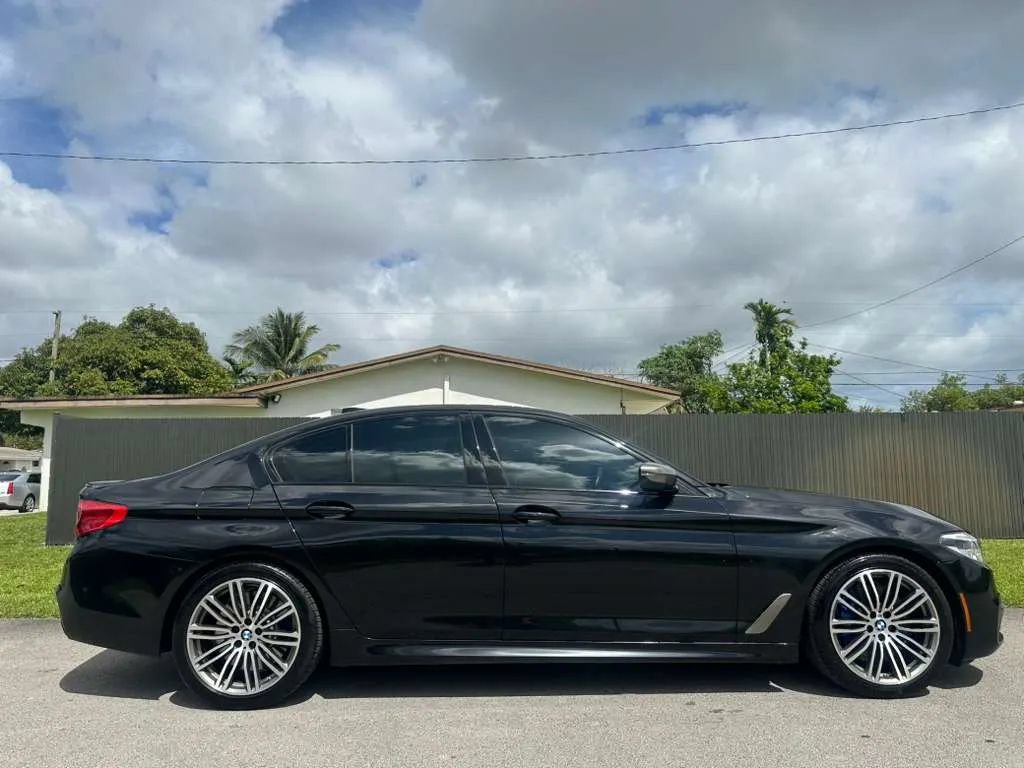 Used 2020 BMW M550i xDrive AWD/4WD image 3