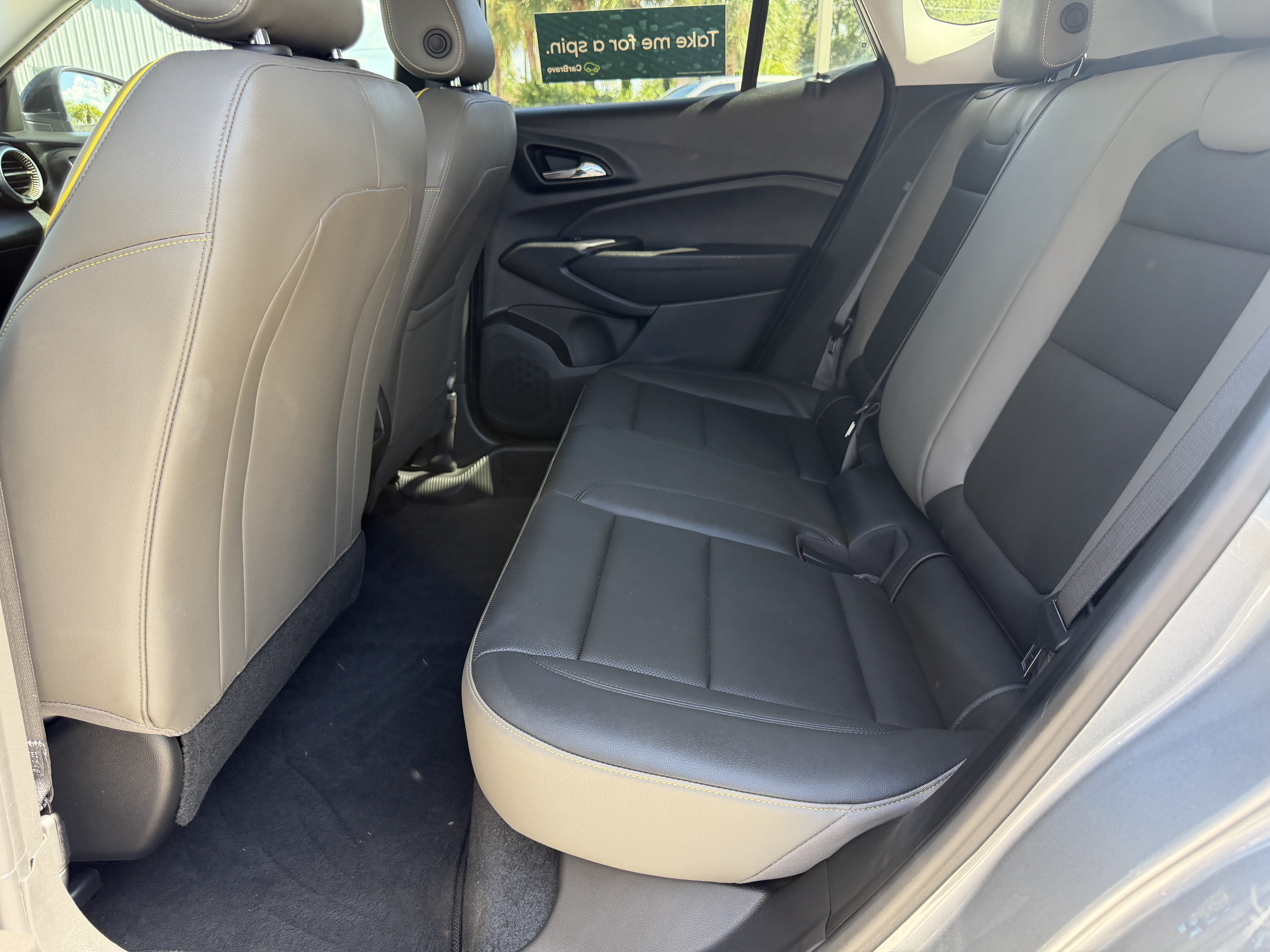 Used 2025 Chevrolet Trax ACTIV w/ Sunroof Package FWD image 18