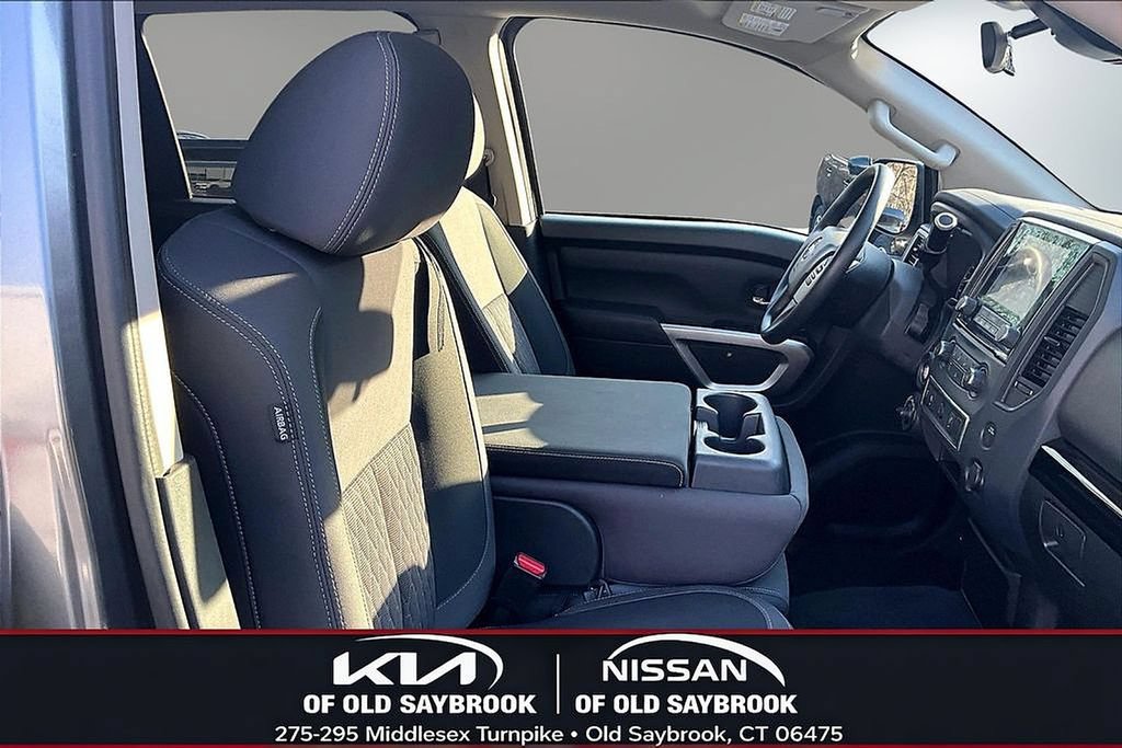 Used 2024 Nissan Titan SV w/ Accessory Utility Package AWD/4WD image 28