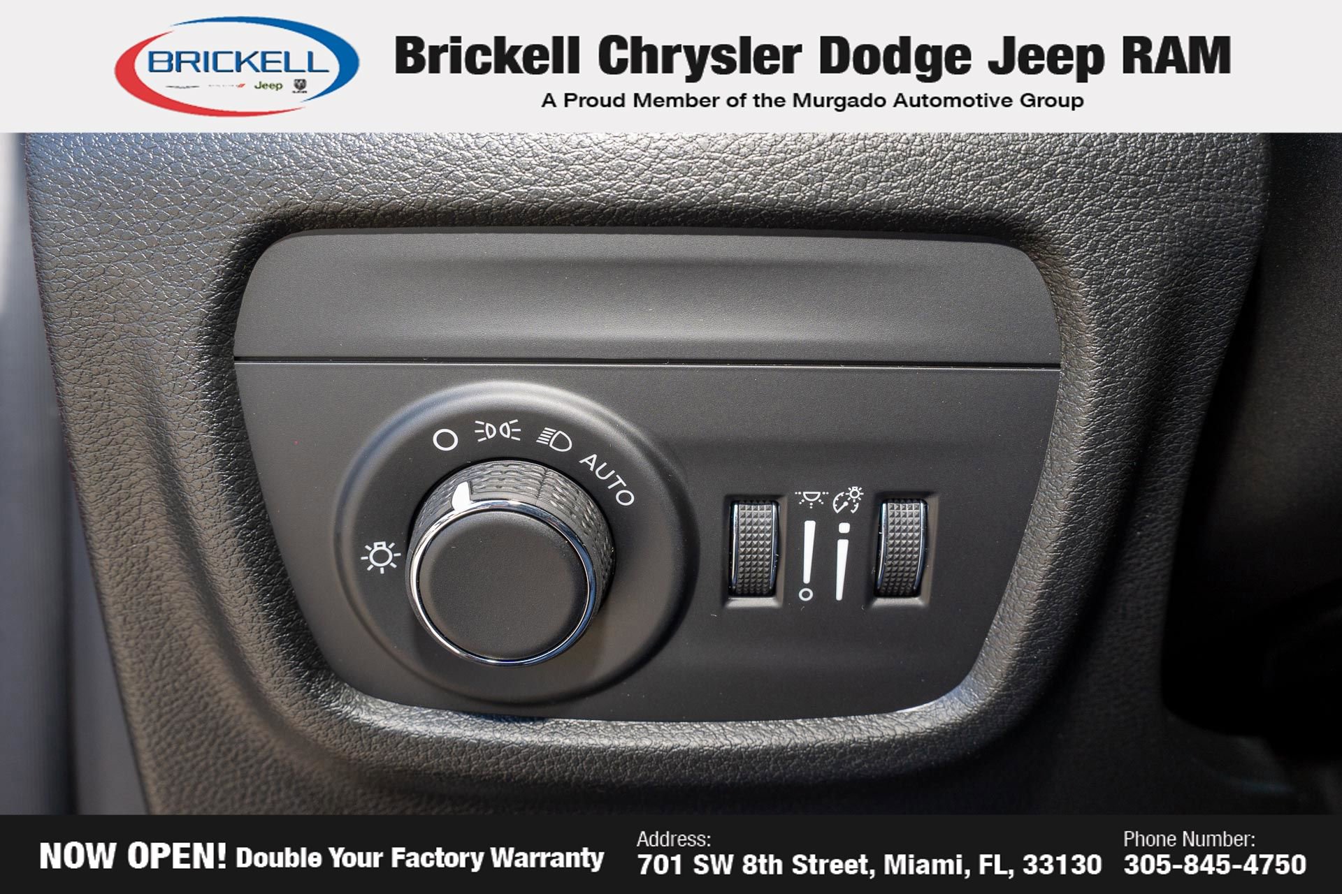 New 2025 Jeep Grand Cherokee Altitude image 30