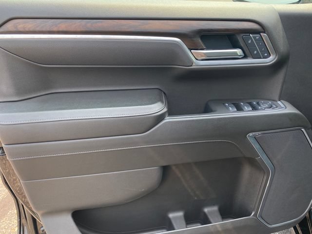 Certified 2025 GMC Sierra 1500 SLT RWD image 17