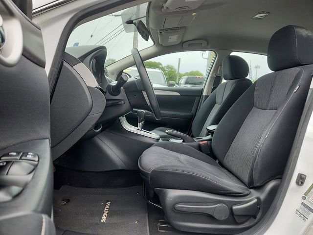 Used 2015 Nissan Sentra SV FWD image 8