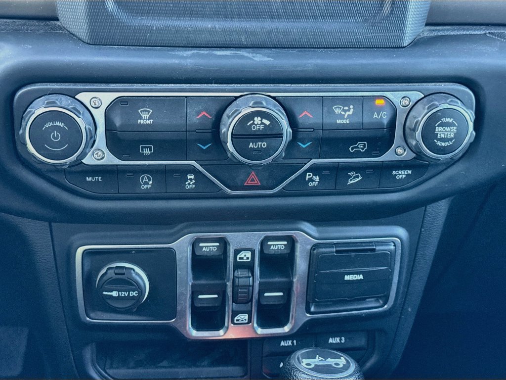 Used 2018 Jeep Wrangler Unlimited Sport S AWD/4WD image 17