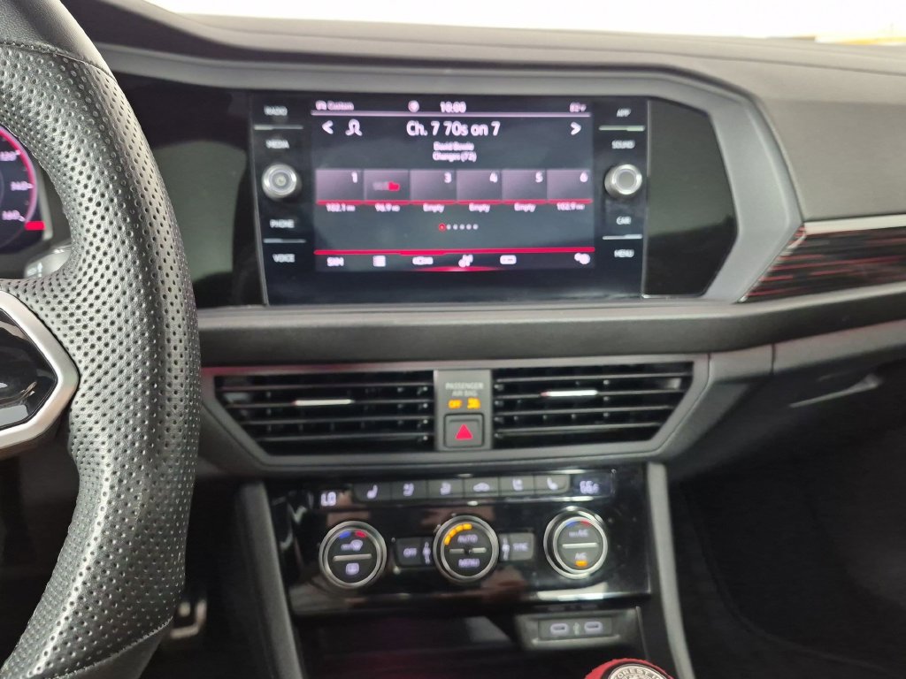 Used 2024 Volkswagen Jetta GLI Autobahn FWD image 21