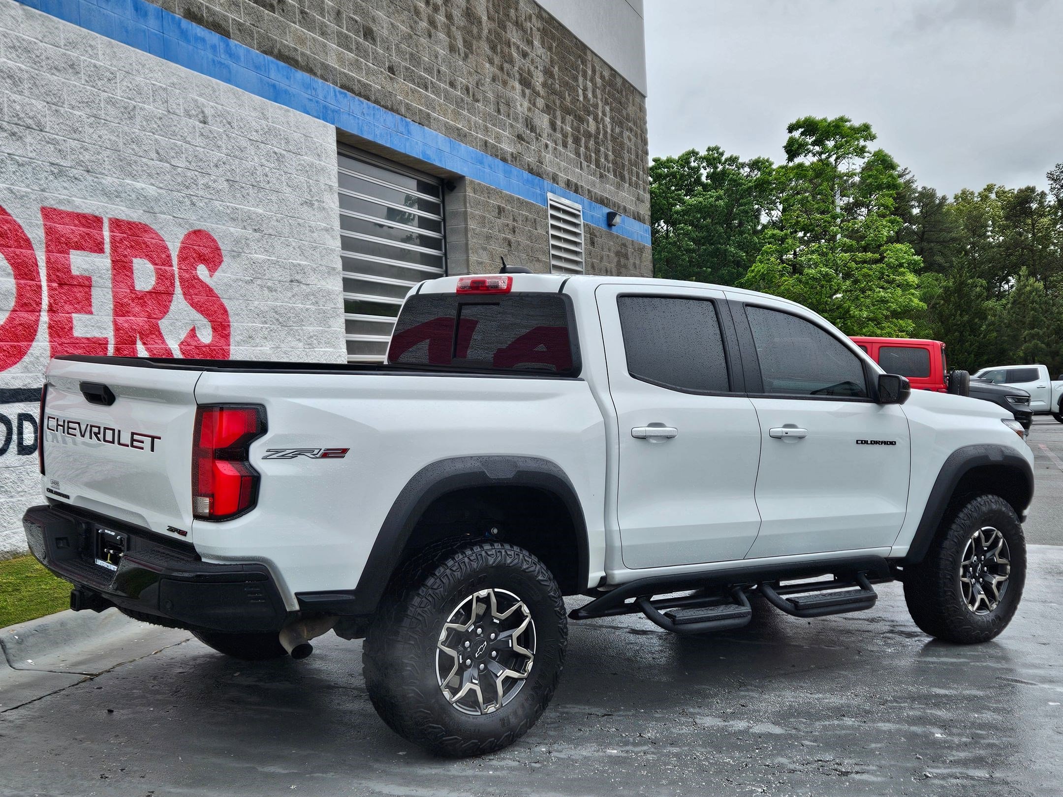 Used 2023 Chevrolet Colorado ZR2 w/ ZR2 Convenience Package III AWD/4WD image 7