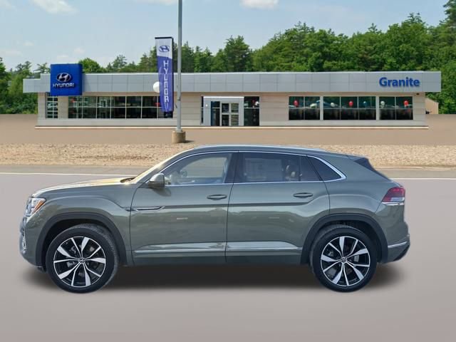 Used 2025 Volkswagen Atlas Cross Sport SEL Premium R-Line image 9