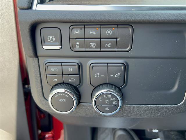 New 2025 Chevrolet Tahoe High Country image 32