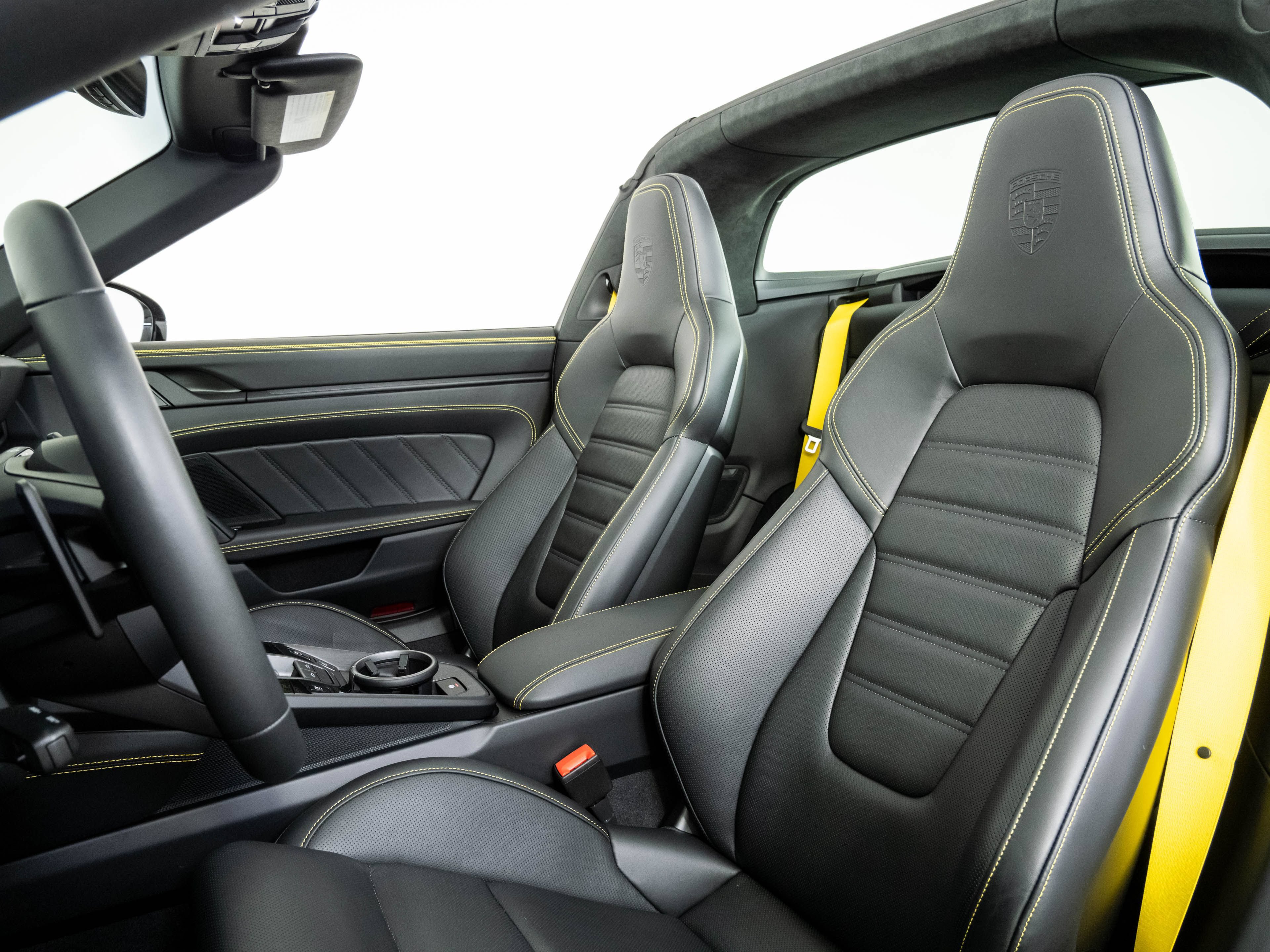 Certified 2026 Porsche 911 Targa 4 GTS AWD/4WD image 5