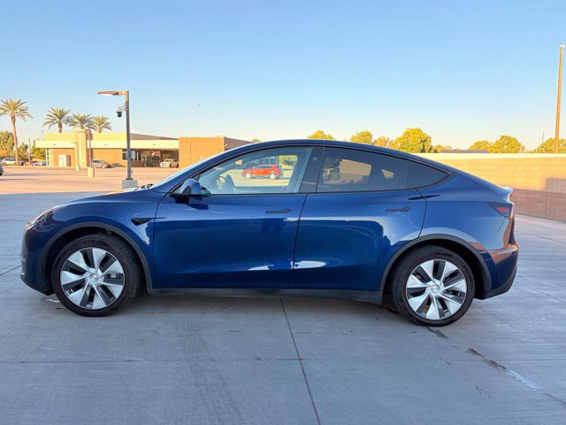 Used 2024 Tesla Model Y Long Range AWD/4WD image 10