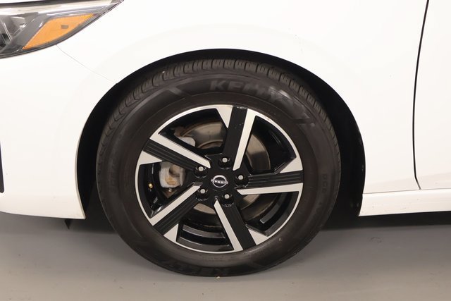 Used 2024 Nissan Sentra SV FWD image 7