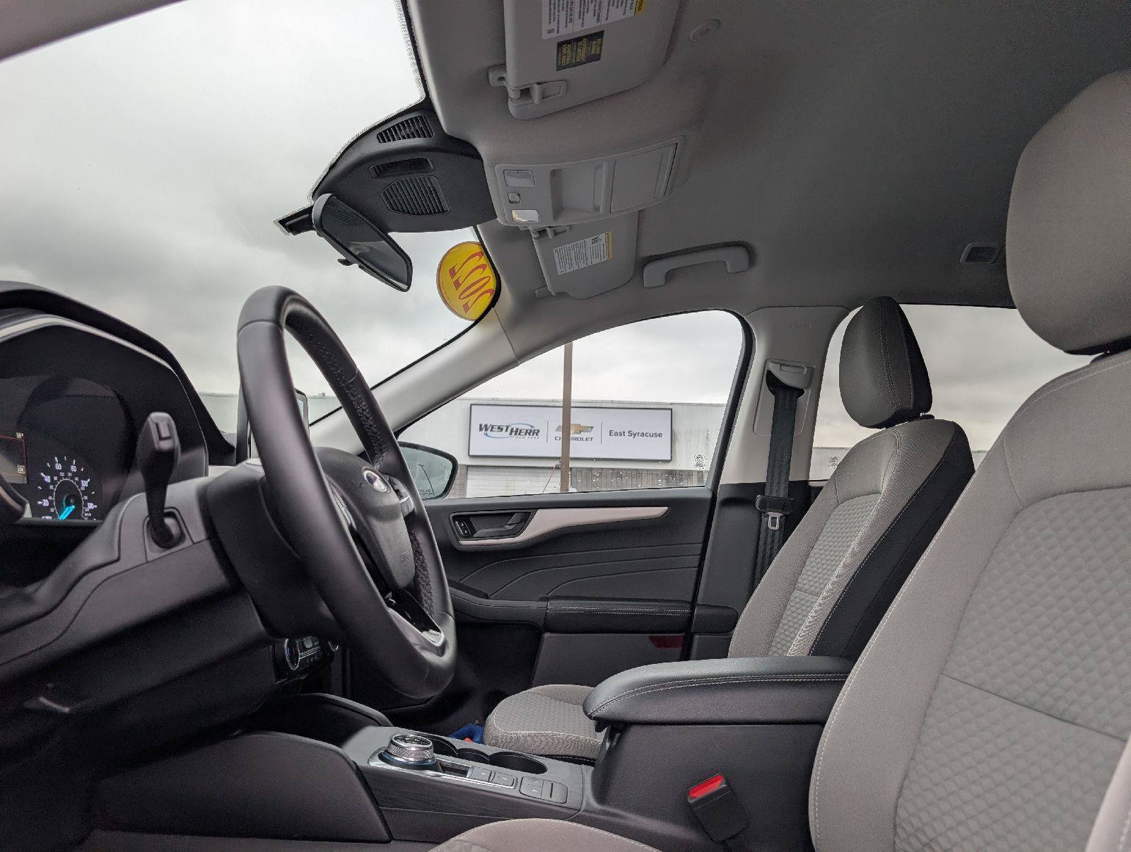 Used 2022 Ford Escape SE w/ Convenience Package AWD/4WD image 9