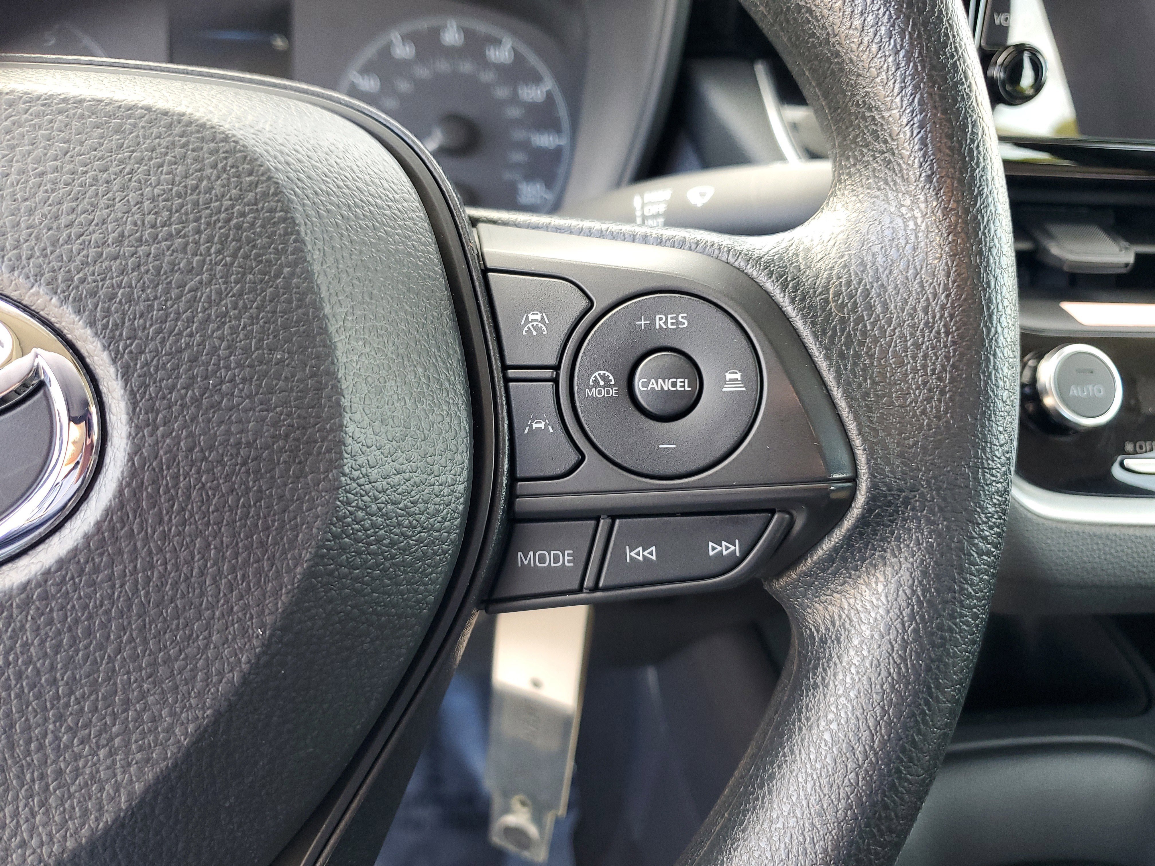 Used 2024 Toyota Corolla LE image 18