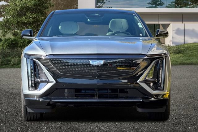 New 2025 Cadillac Lyriq Sport image 9